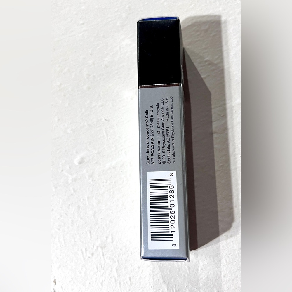 PCA Skin Ideal Complex Revitalizing Eye Gel - Picture 4 of 5